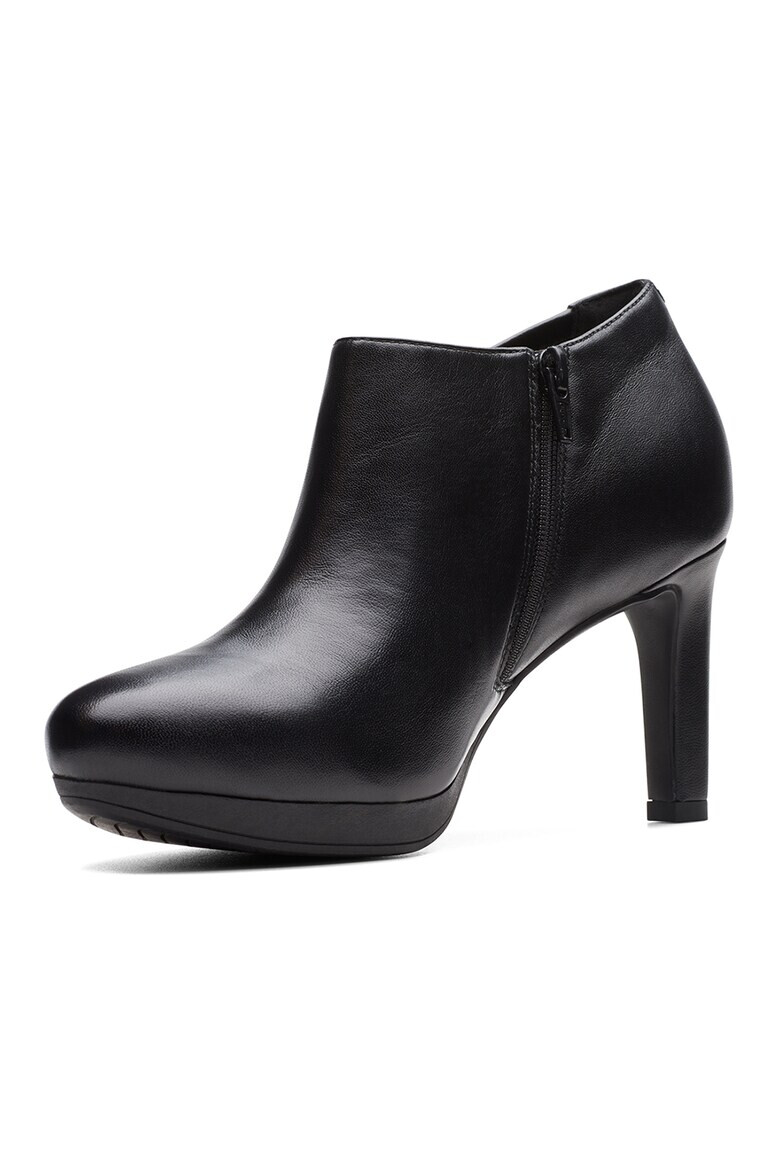 Clarks Кожени боти Ambyr - Pepit.bg