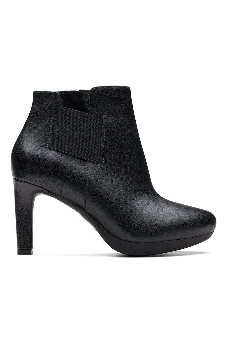Clarks Кожени боти Ambyr с текстил - Pepit.bg