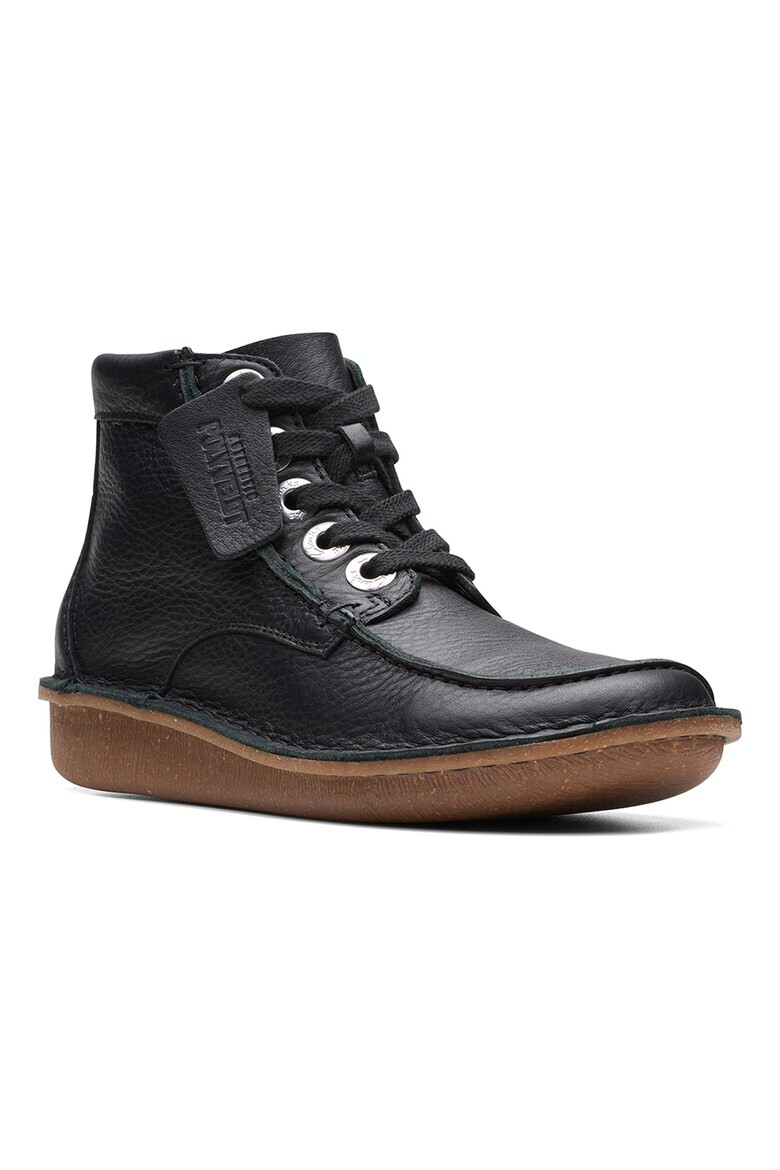 Clarks Боти Funny Cedar от набук - Pepit.bg