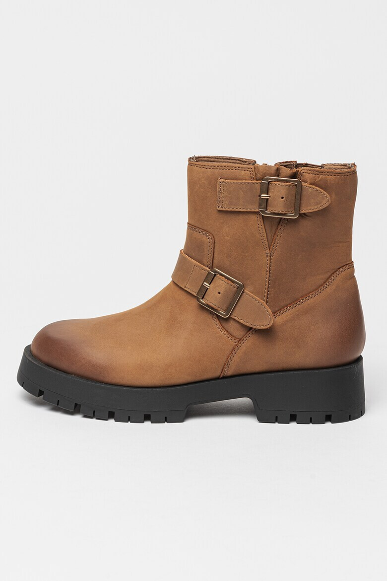 Clarks Кожени боти Ledwick Haley - Pepit.bg