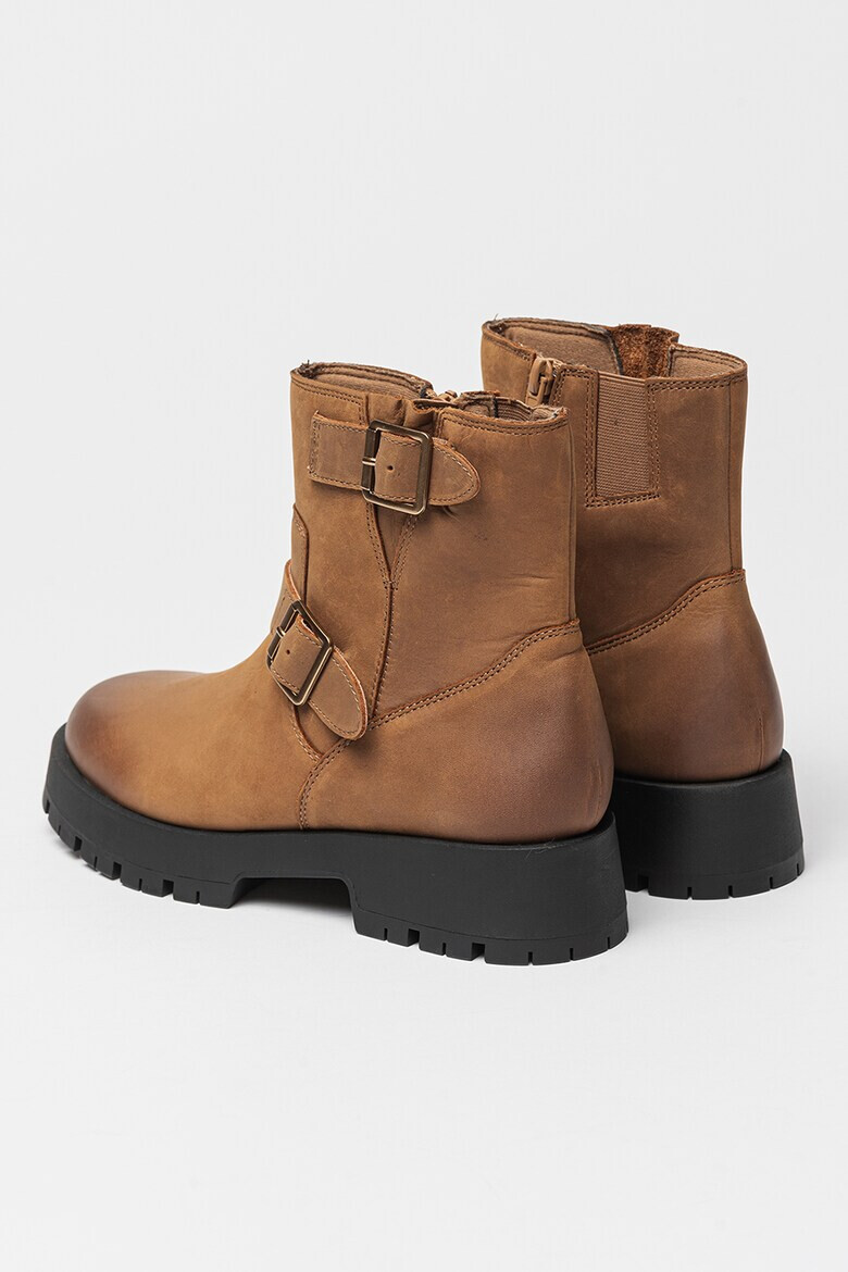 Clarks Кожени боти Ledwick Haley - Pepit.bg