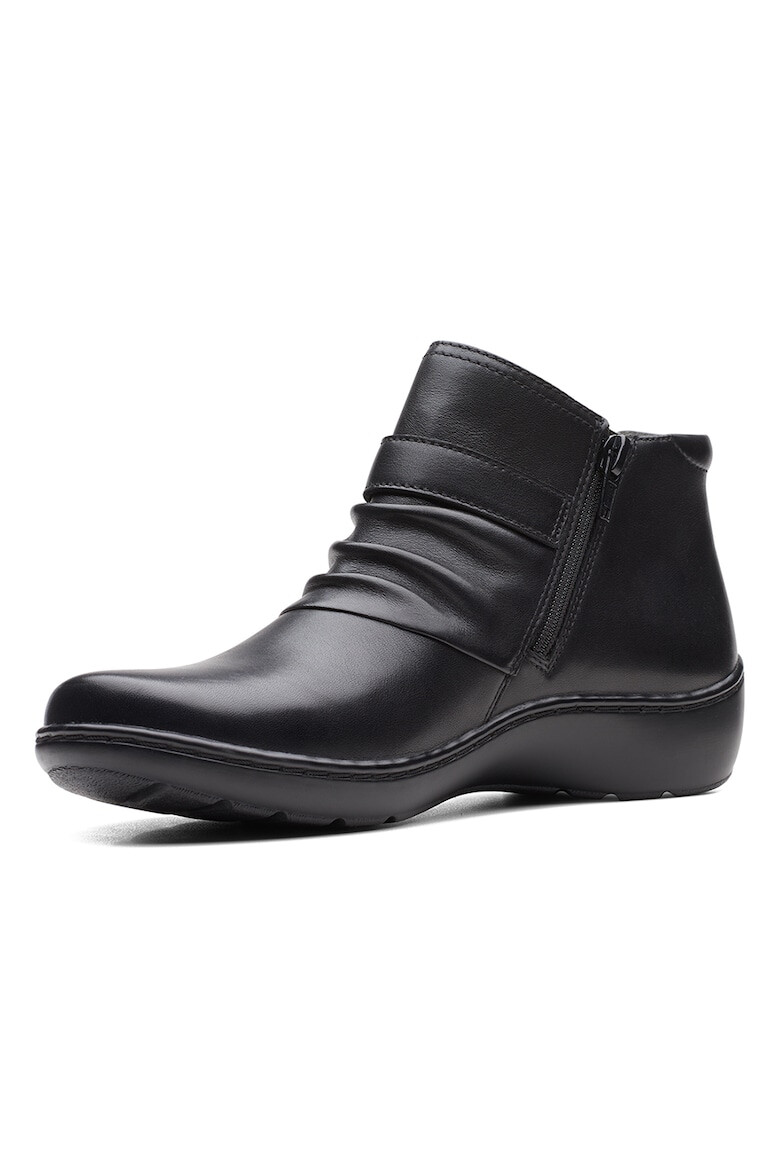 Clarks Кожени боти с цип - Pepit.bg