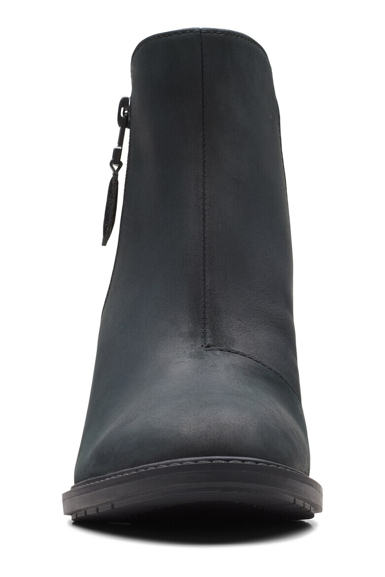 Clarks Кожени боти Scene с цип - Pepit.bg