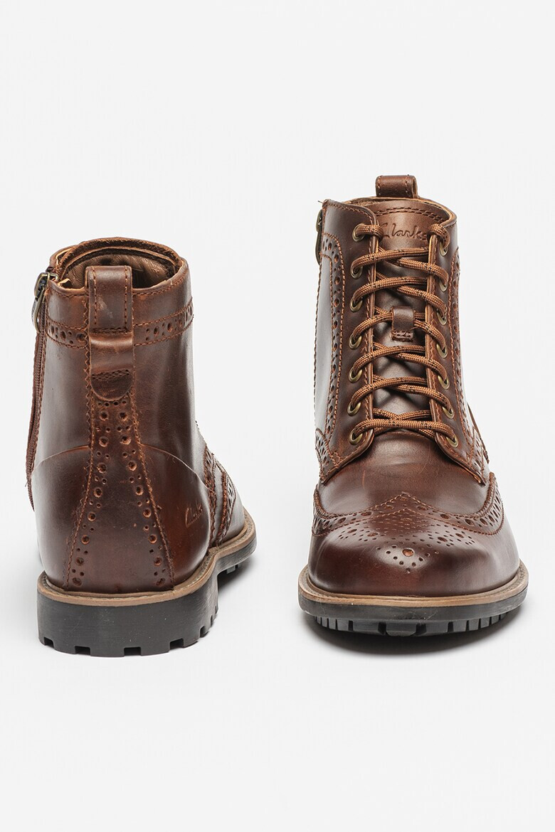 Clarks Кожени боти Westcombe Limit Brogue - Pepit.bg