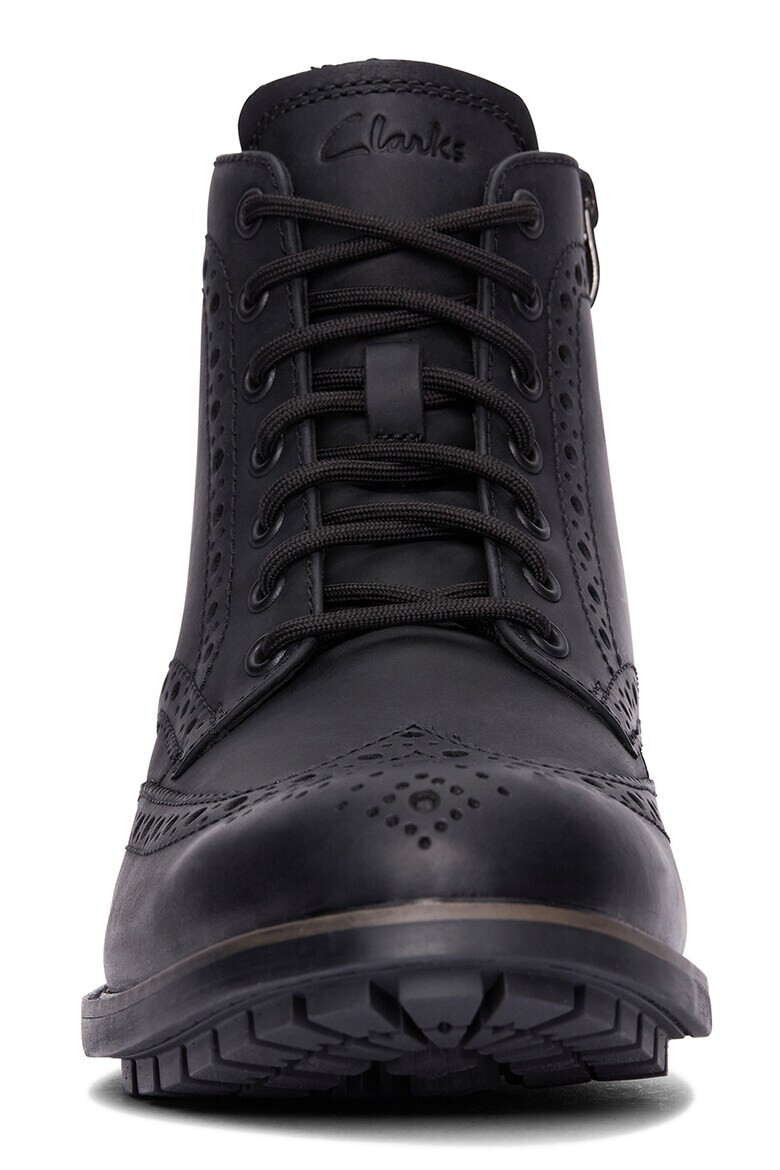 Clarks Кожени боти Westcombelimit с перфорации - Pepit.bg