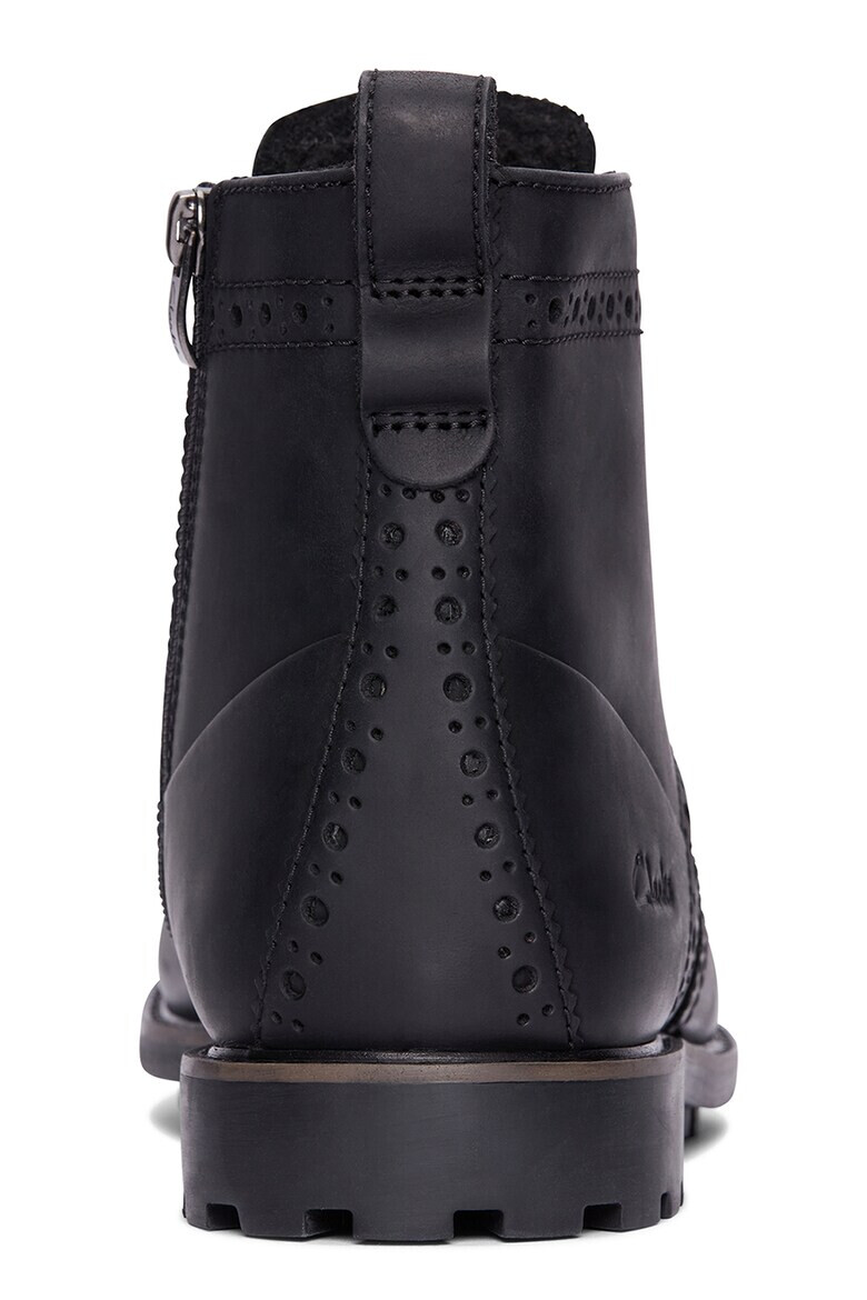 Clarks Кожени боти Westcombelimit с перфорации - Pepit.bg