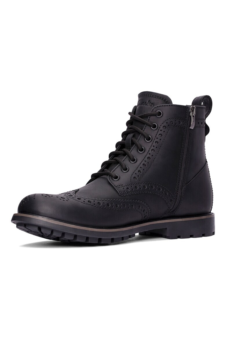 Clarks Кожени боти Westcombelimit с перфорации - Pepit.bg