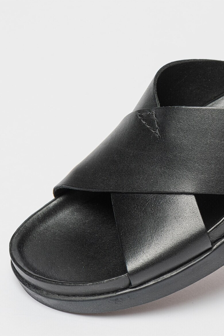 Clarks Кожени чехли Sunder Wave - Pepit.bg