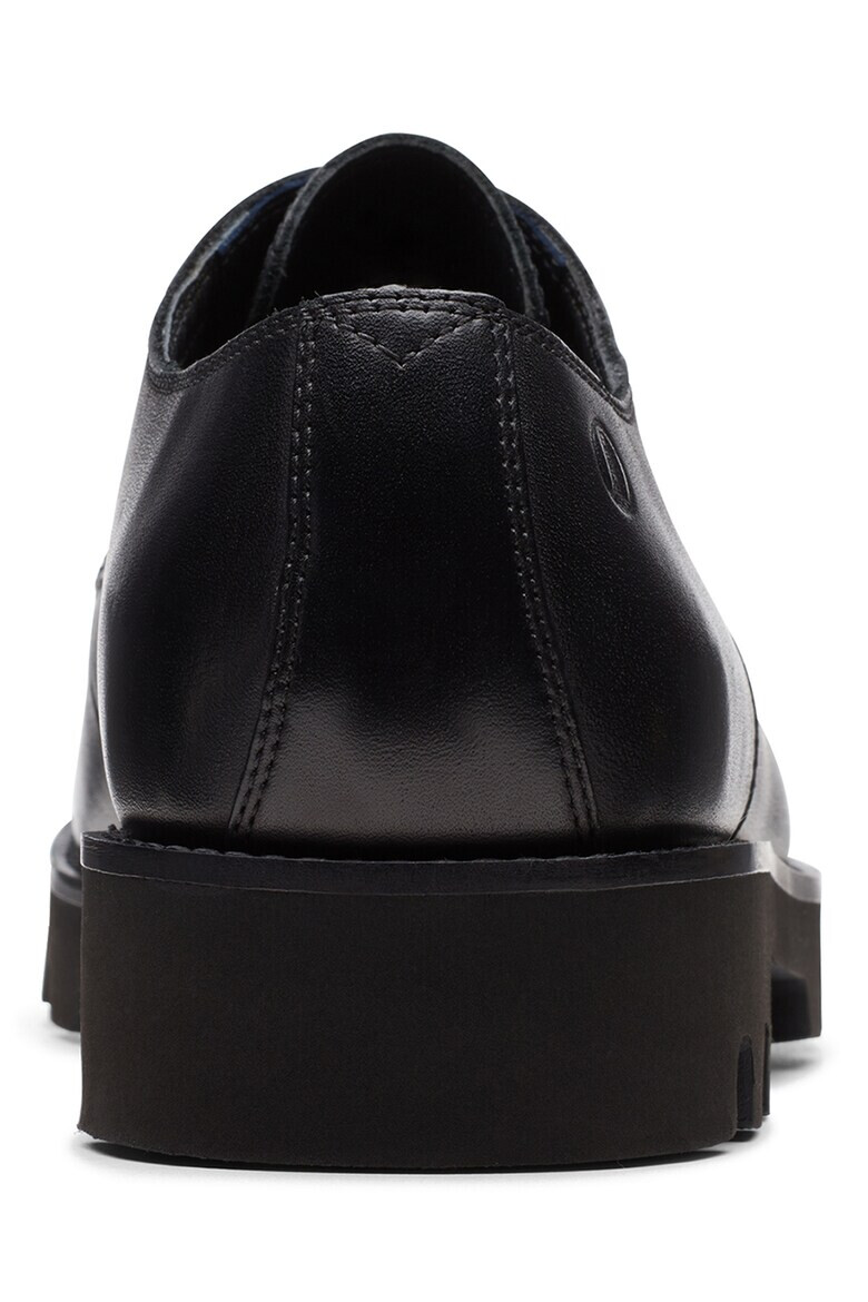 Clarks Кожени обувки Badell Derby - Pepit.bg
