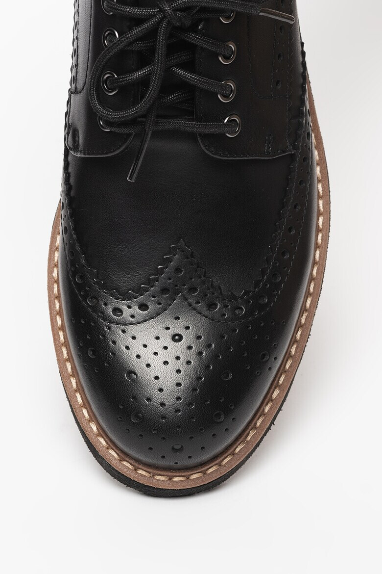 Clarks Кожени обувки Batcombe Wing - Pepit.bg