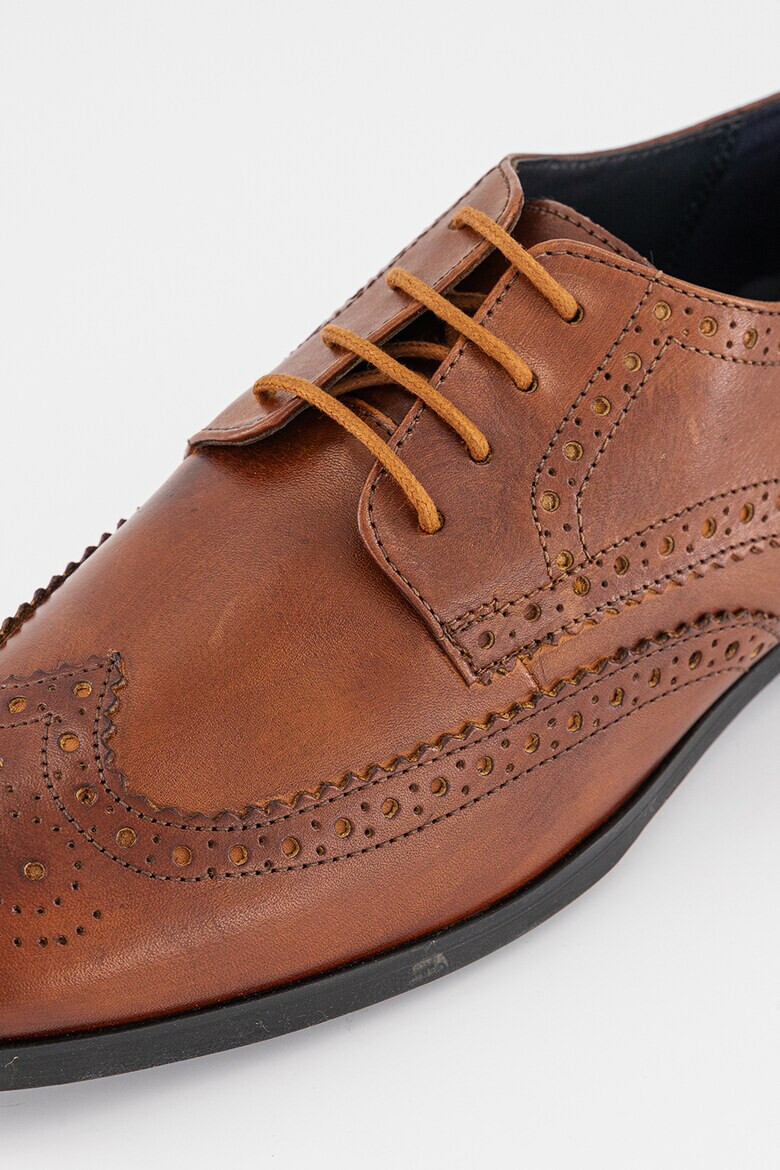 Clarks Кожени обувки Bradish - Pepit.bg