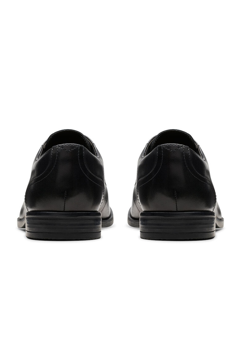 Clarks Кожени обувки Brandon тип Derby - Pepit.bg