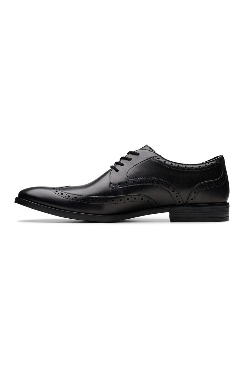 Clarks Кожени обувки Brandon тип Derby с перфорации - Pepit.bg