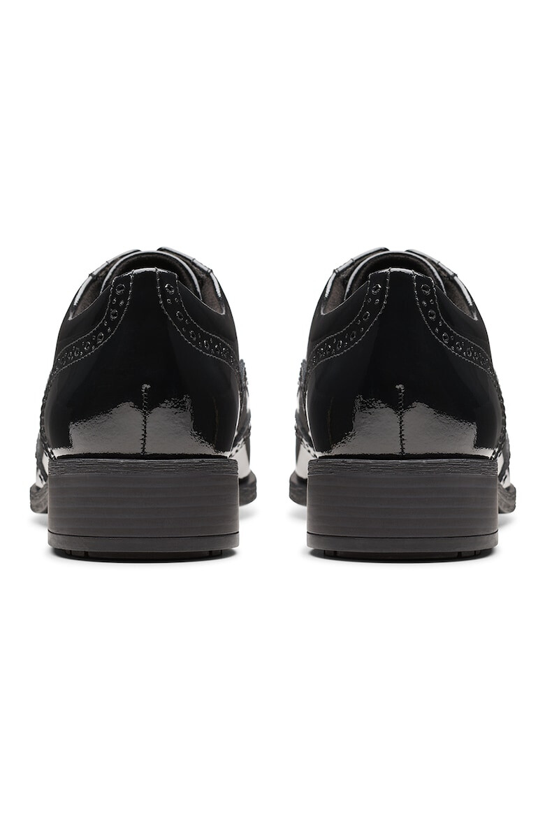 Clarks Кожени обувки Brogue - Избеляло черно - Pepit.bg