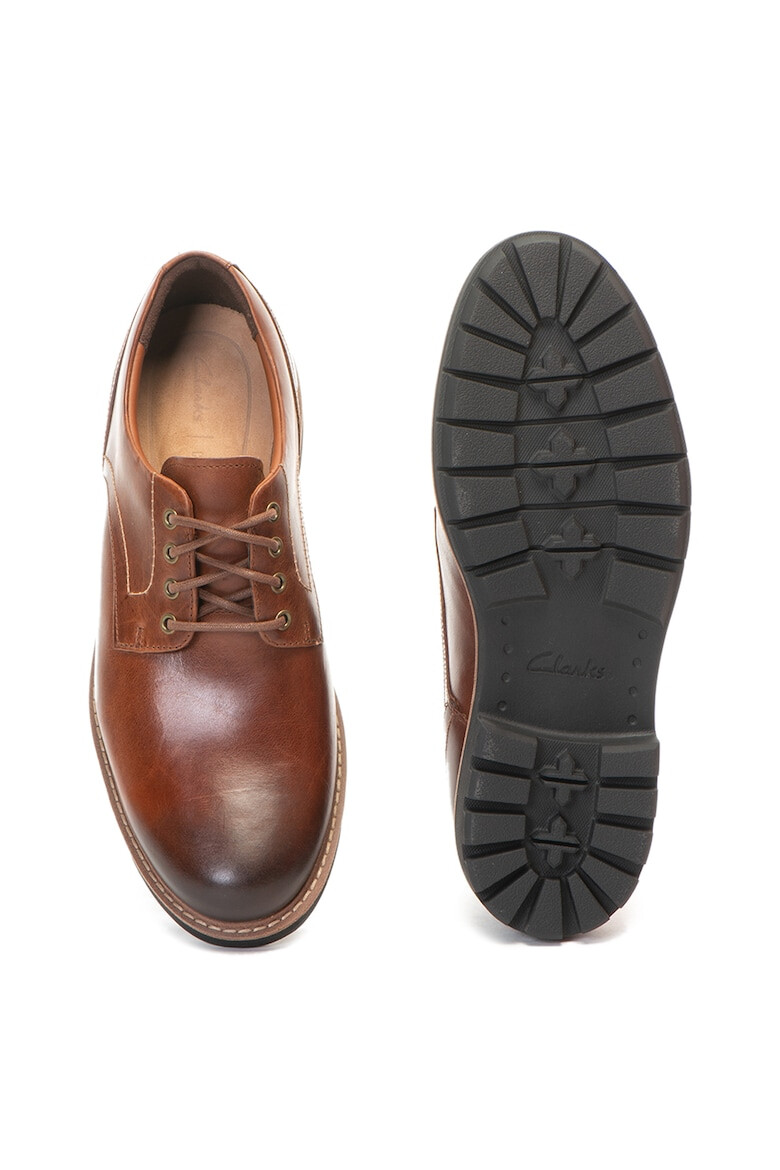 Clarks Кожени обувки Derby Batcombe Hall - Pepit.bg