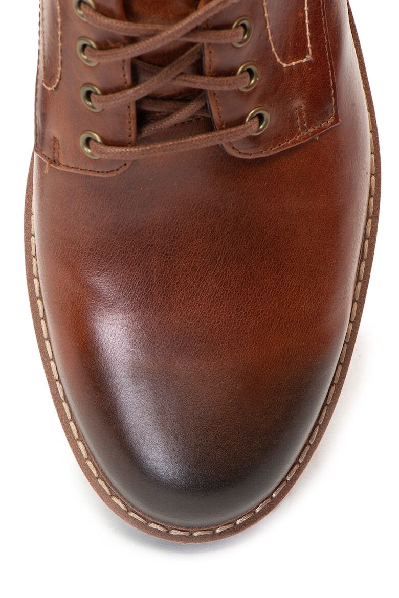 Clarks Кожени обувки Derby Batcombe Hall - Pepit.bg