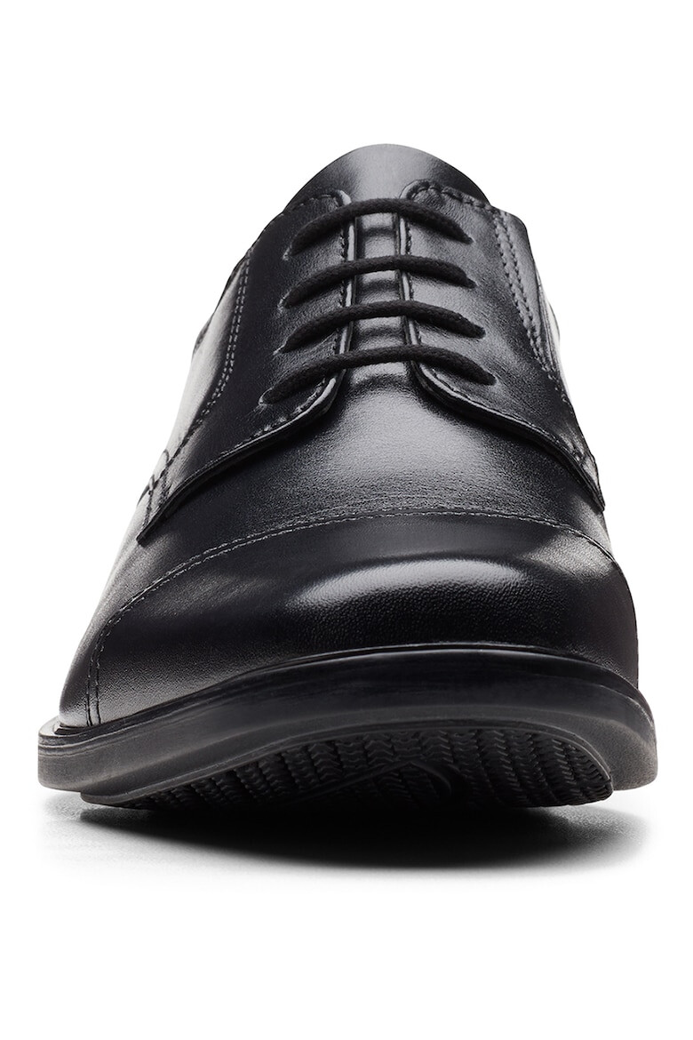 Clarks Кожени обувки Howard Cap Derby - Pepit.bg