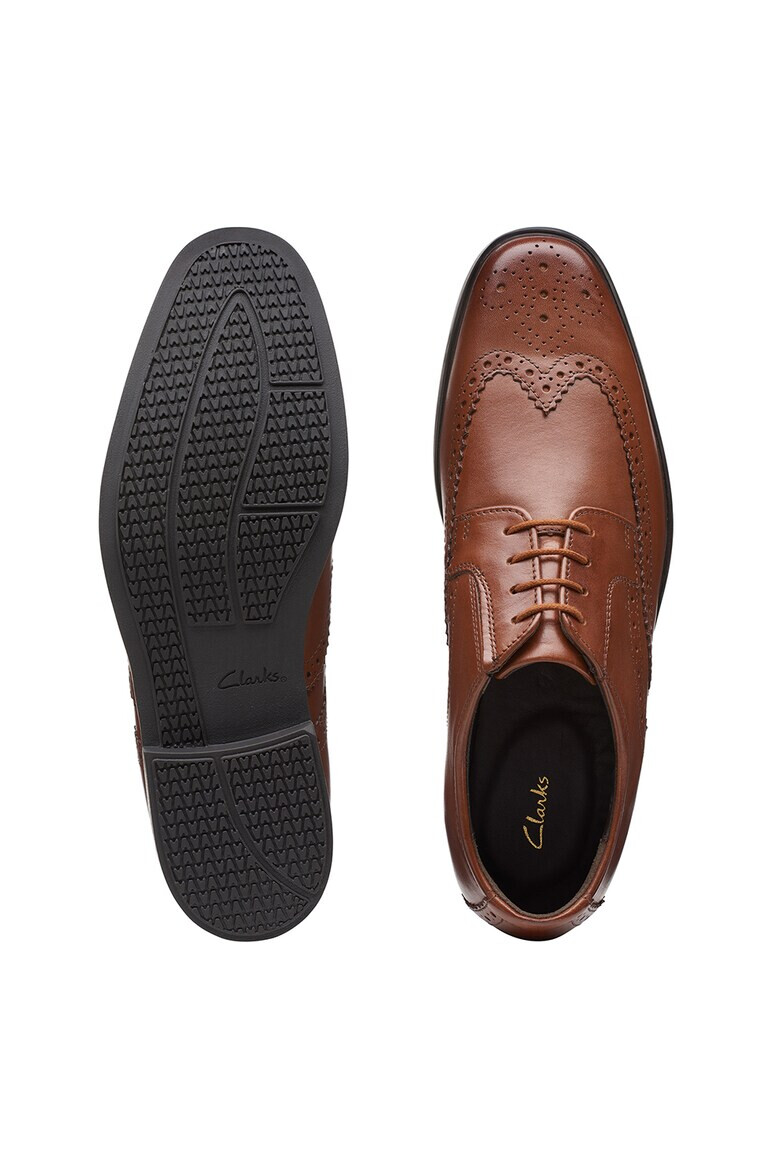 Clarks Кожени обувки Howard Wing Derby - Pepit.bg
