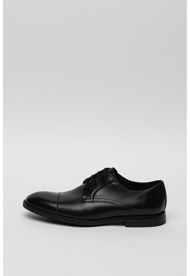 Clarks Кожени обувки Ronnie Brogue - Pepit.bg