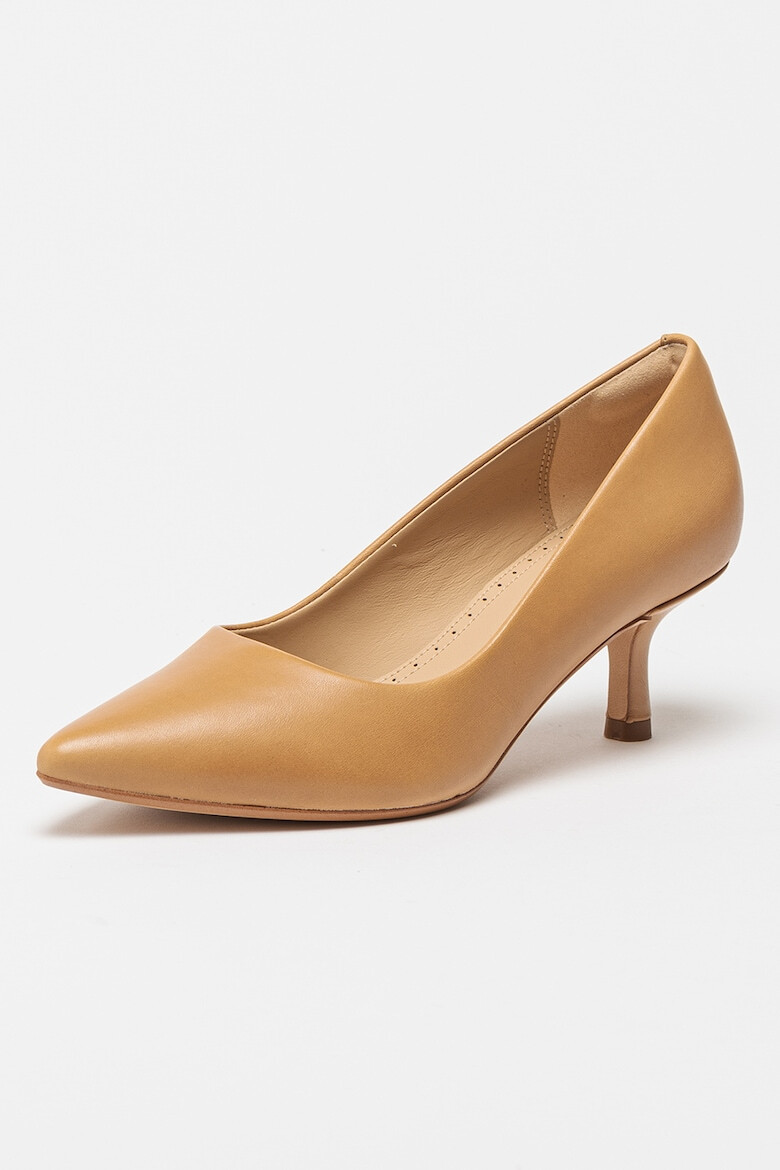 Clarks Кожени обувки Violette55 с остър връх - Pepit.bg
