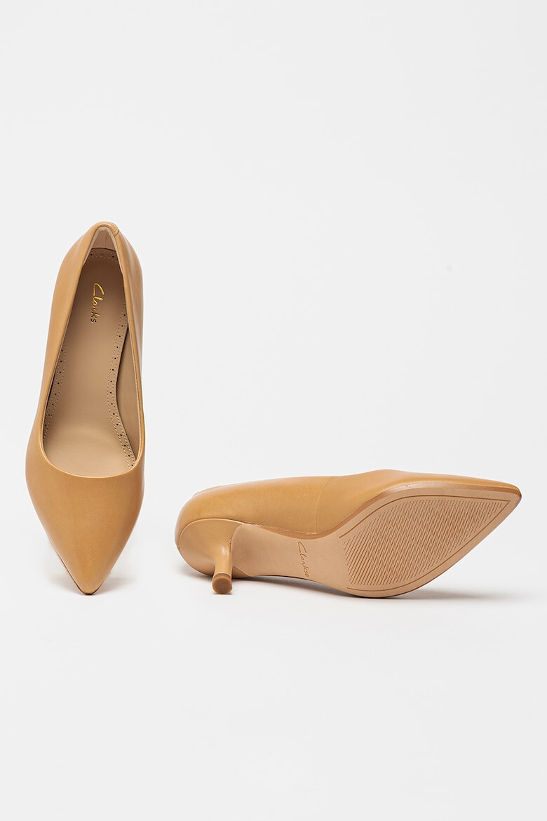 Clarks Кожени обувки Violette55 с остър връх - Pepit.bg