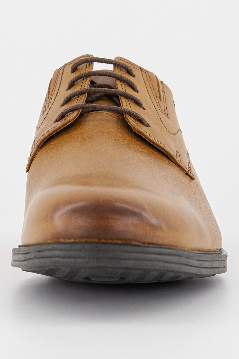 Clarks Кожени обувки Whiddon Brogue - Карамел - Pepit.bg