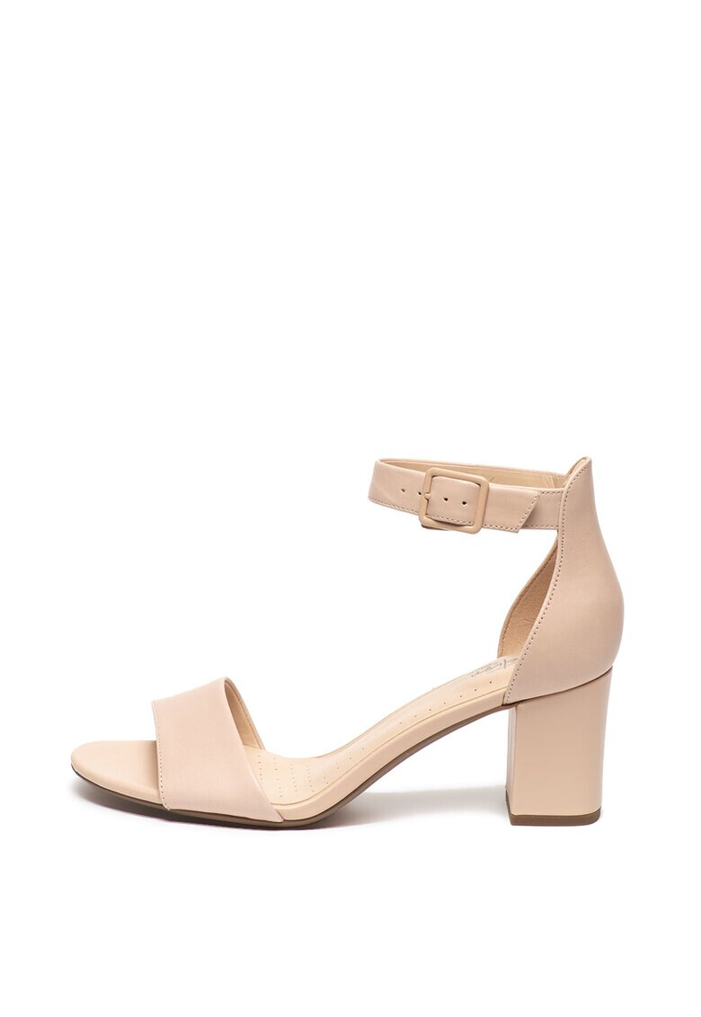 Clarks Кожени сандали Deva Mae с каишка на глезена - Pepit.bg