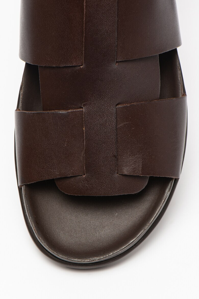 Clarks Кожени сандали Sunder - Pepit.bg