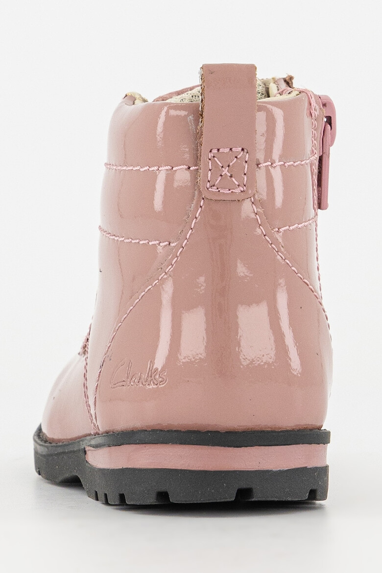Clarks Лачени кожени боти Dabi - Pepit.bg