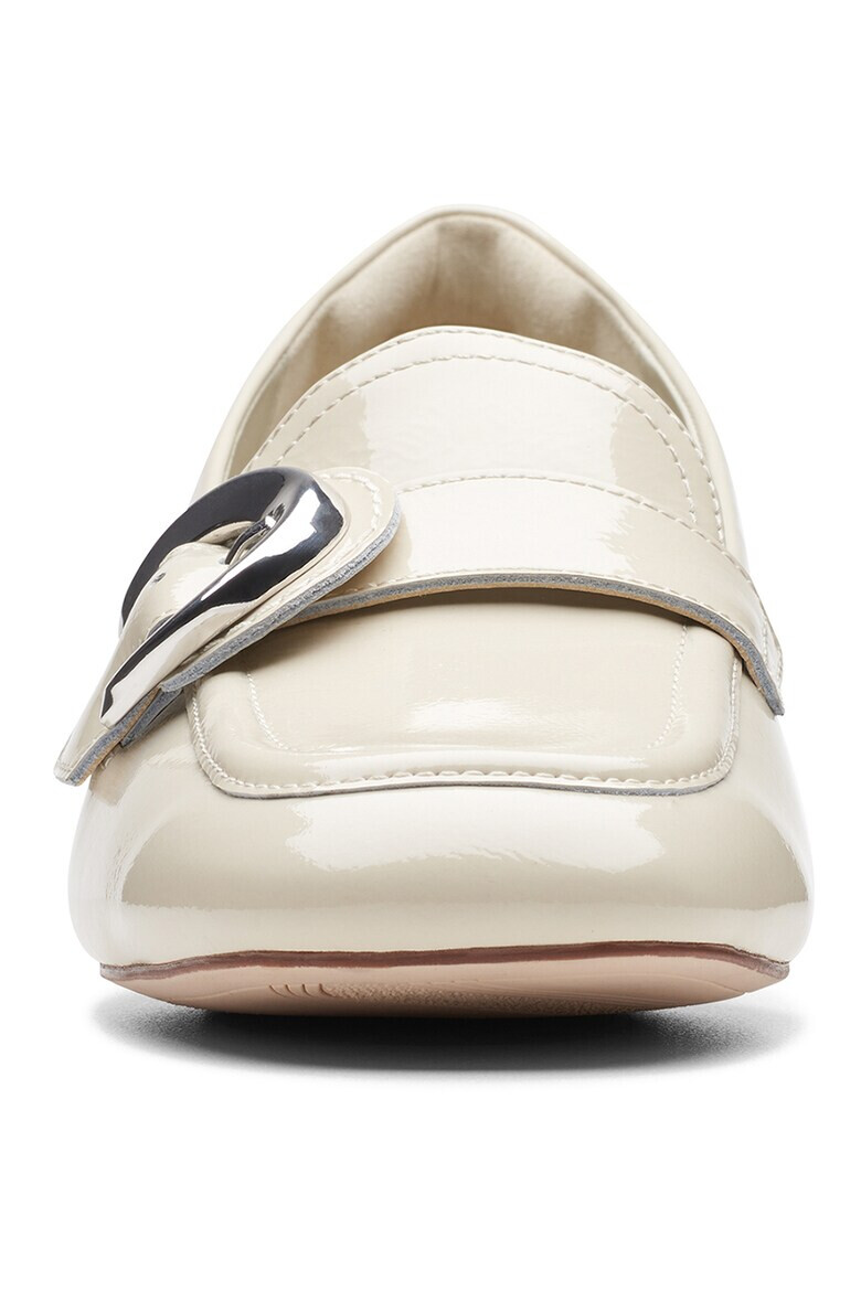Clarks Лачени кожени мокасини Daiss - Pepit.bg