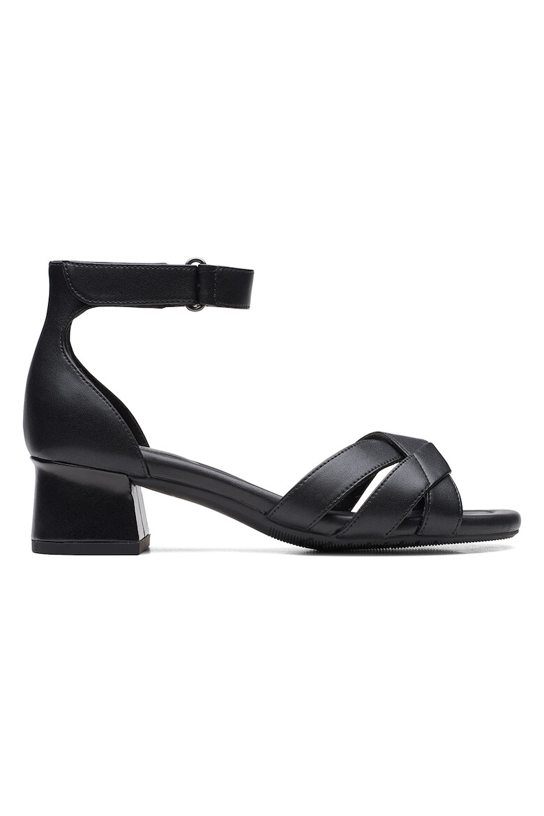 Clarks Сандали Desirae с масивен ток - Pepit.bg