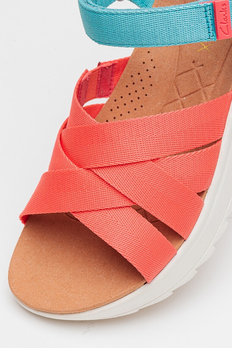 Clarks Текстилни сандали DashLite с велкро - Pepit.bg