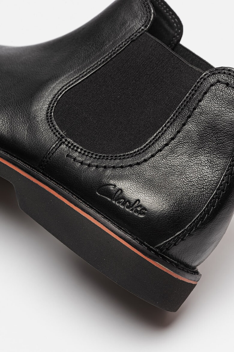 Clarks Велурени боти Atticus Chelsea - Pepit.bg