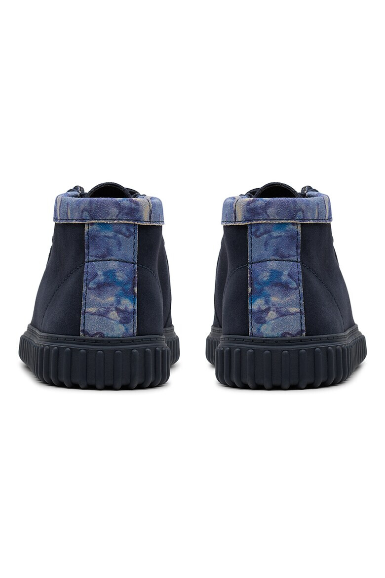 Clarks Велурени боти Tor Hill K - Pepit.bg