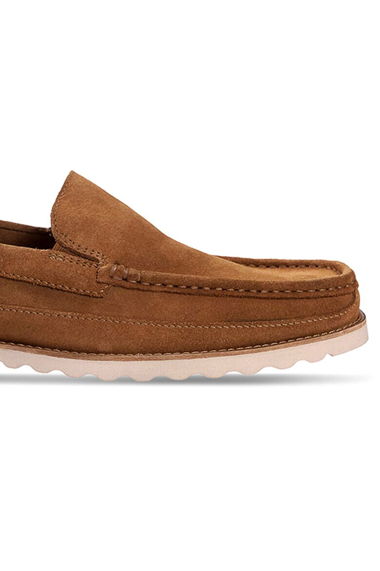 Clarks Велурени мокасини Durleigh Edge - Pepit.bg