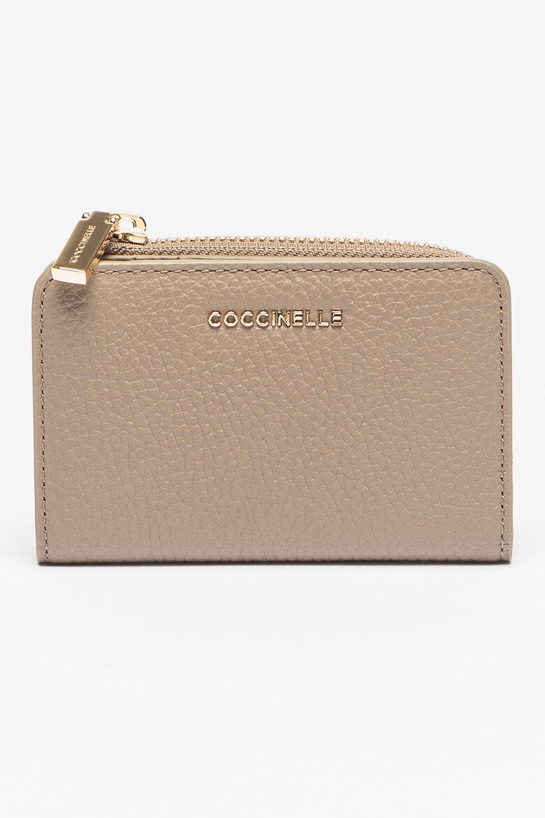 COCCINELLE Кожен калъф за карти Metallic Soft с релеф - Pepit.bg