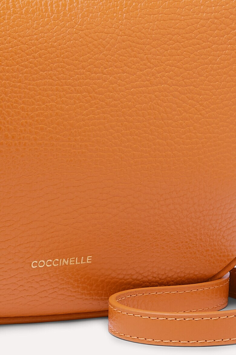 COCCINELLE Кожена чанта Priscilla с лого - Pepit.bg