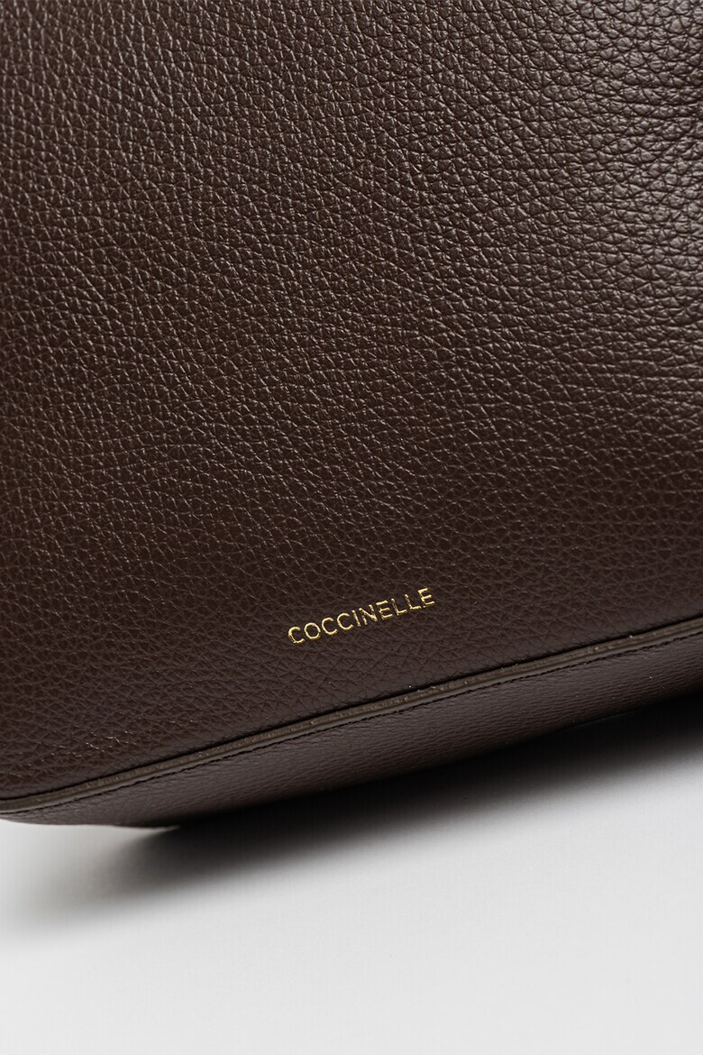 COCCINELLE Кожена чанта през рамо Tebe - Pepit.bg
