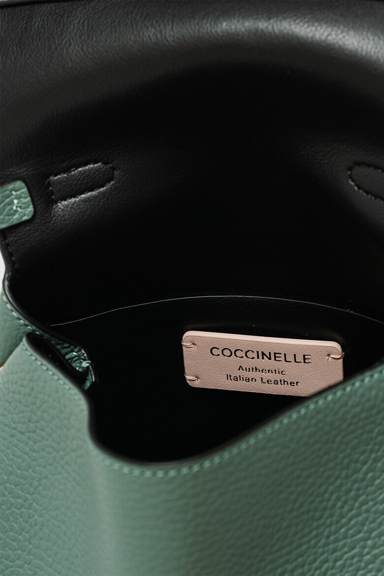 COCCINELLE Кожена раница Arlettis с капаче - Pepit.bg