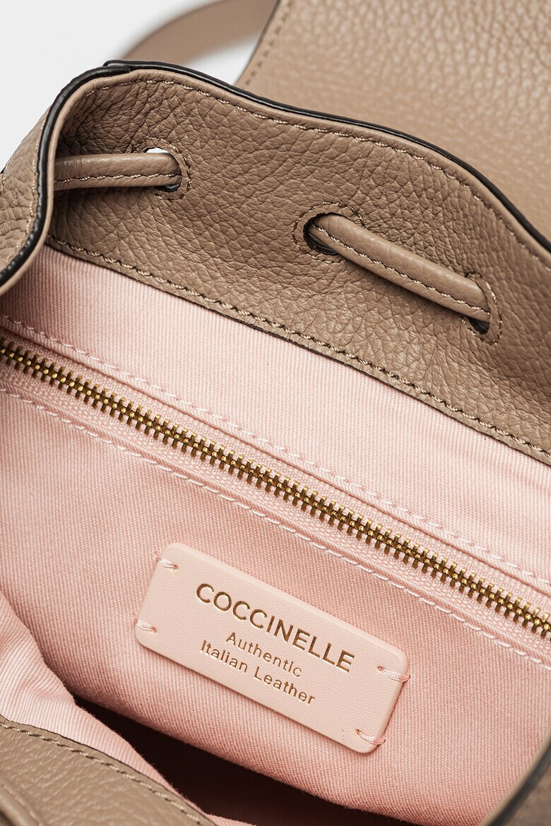 COCCINELLE Кожена раница Beat Soft - Pepit.bg