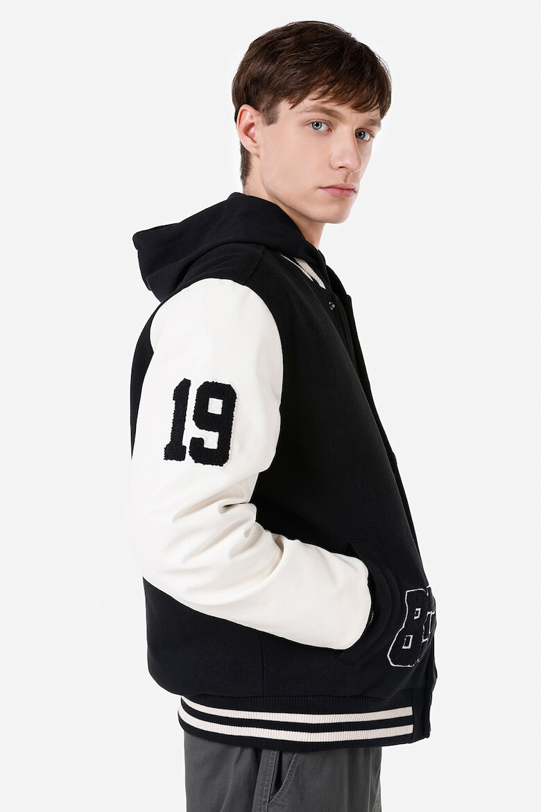 COLINS Яке Varsity с капси - Pepit.bg