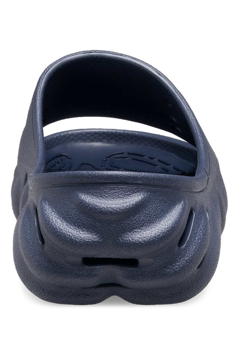 Crocs Унисекс масивни чехли - Pepit.bg