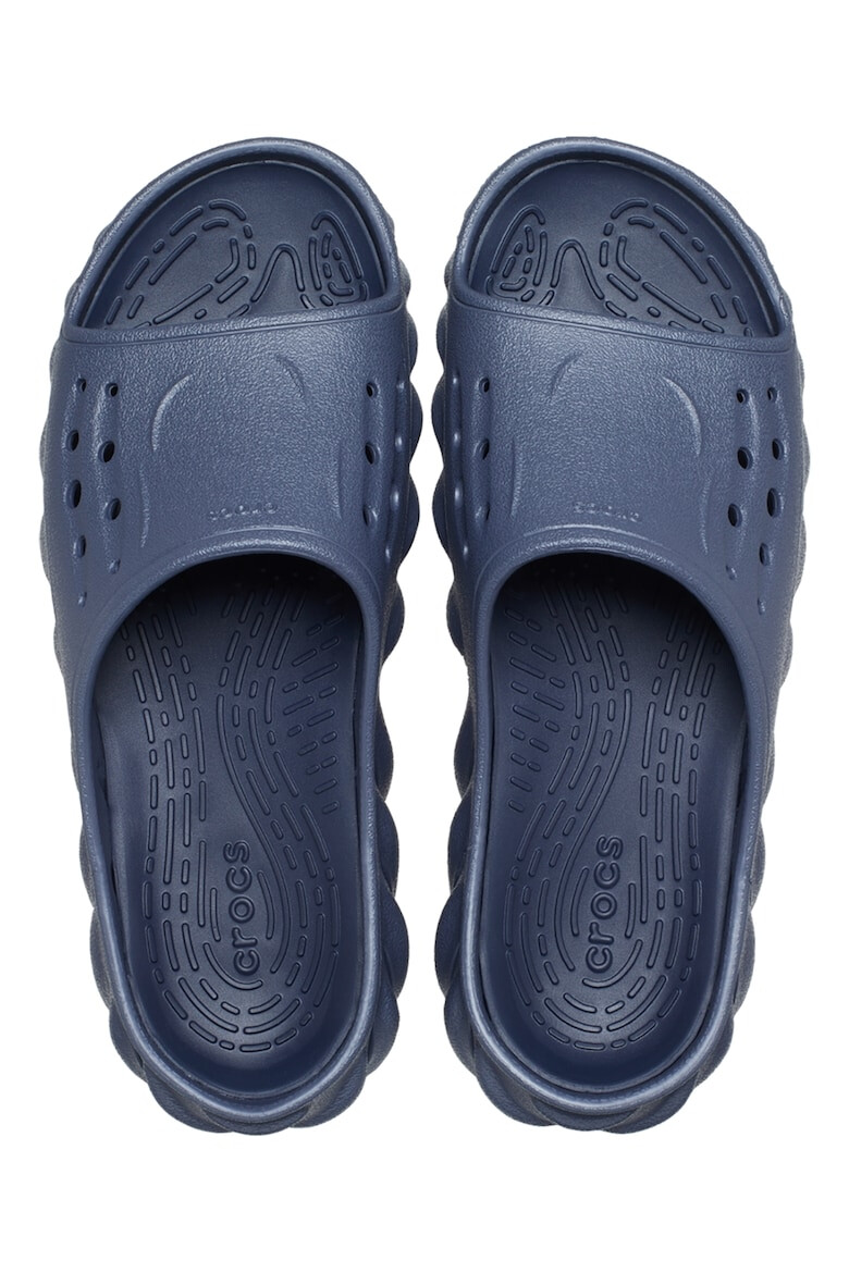 Crocs Унисекс масивни чехли - Pepit.bg