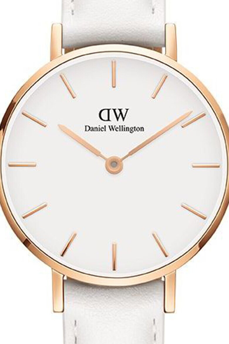 Daniel Wellington Кварцов часовник с кожена каишка - Pepit.bg