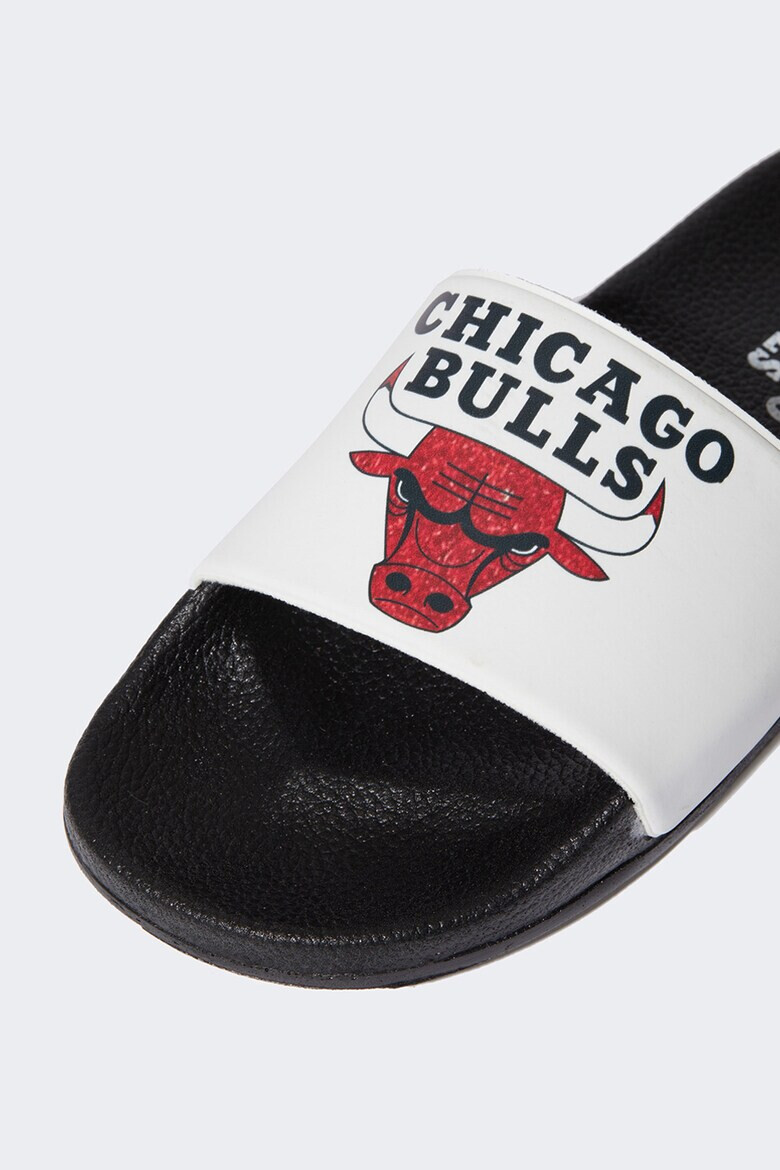 DeFacto Чехли с десен Chicago Bulls - Pepit.bg