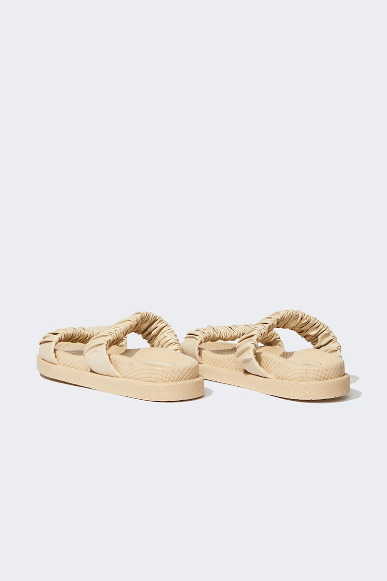 DeFacto Чехли с набран ефект - Pepit.bg
