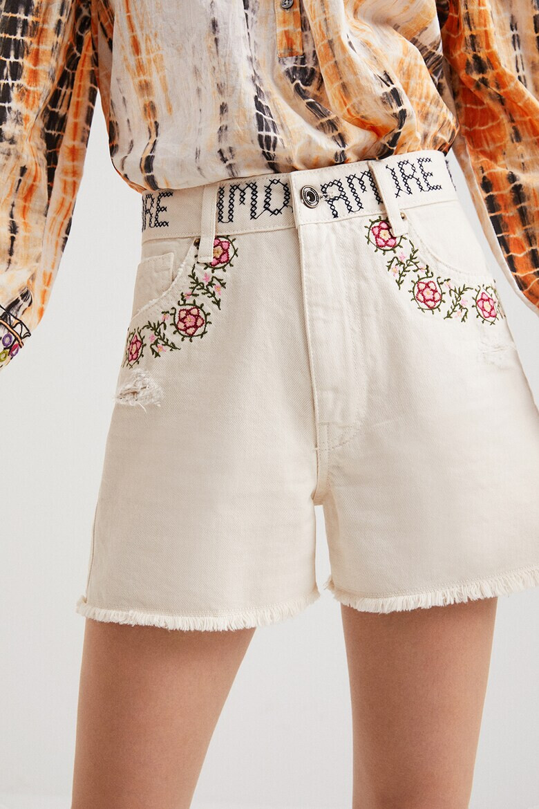 DESIGUAL Къси дънки с бродерии - Pepit.bg