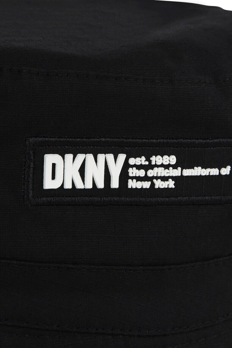 DKNY Двулицева шапка с лого - Pepit.bg