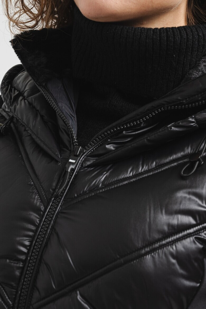 DKNY Капитониран елек с качулка - Pepit.bg