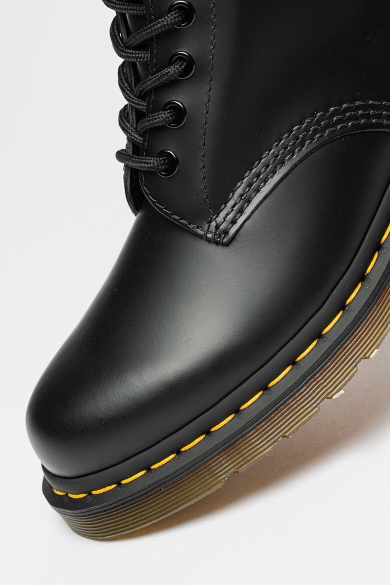 Dr. Martens Кожени боти с овален връх - Pepit.bg
